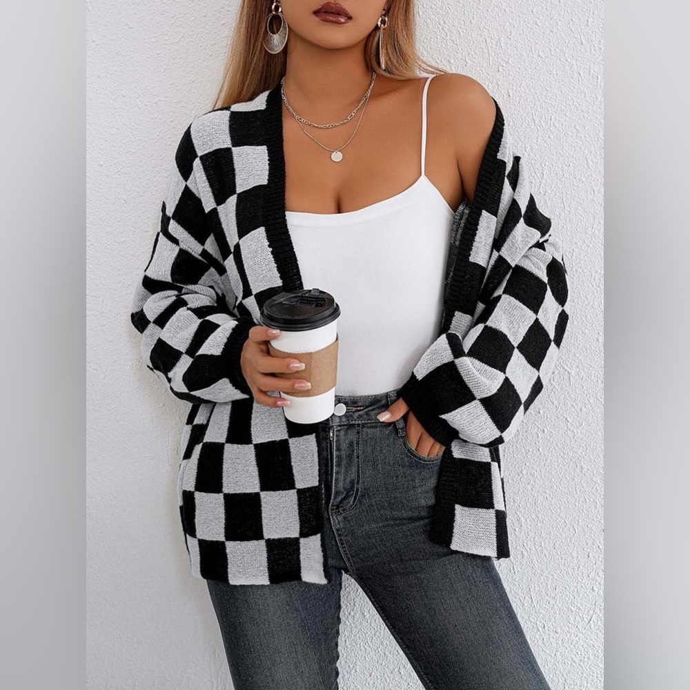 Checkerboard Pattern Open Front Knit Cardigan - Picture 8 of 10